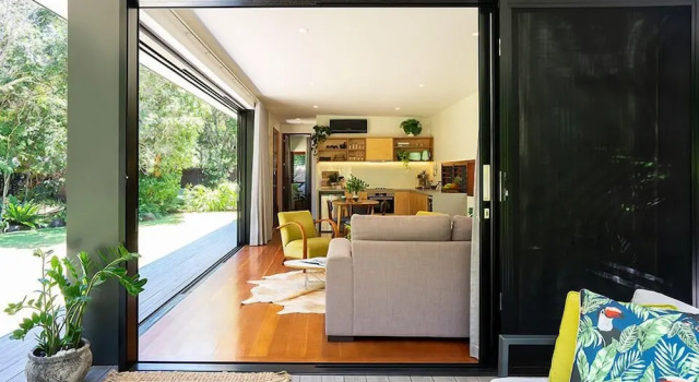 Byron Beach Retreats - The Bungalow, Buchen Sie Ferienhaus Broken Head (Freizeitpark) New South Wales