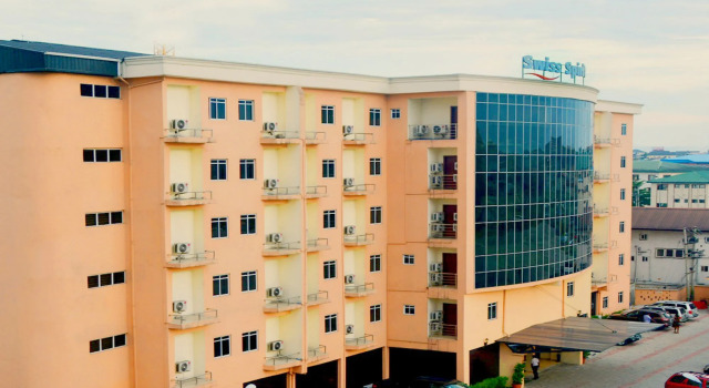 Sweet Spirit Hotel and Suites Danag - Port Harcourt, Rezerwuj Hotel Hotele w Port Harcourt z parkingiem, Parking