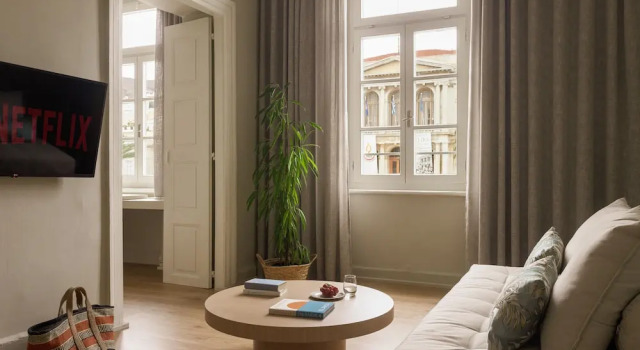 Двухместный люкс с видом на город Syros Soul Luxury Suites