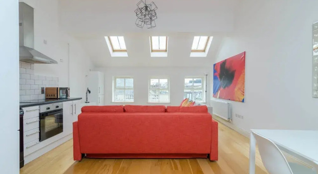 8 Fitzrovia, Забронировать Отель Отели Белфаста с парковкой, рядом с Stephen Shaw Art Gallery, Парковка