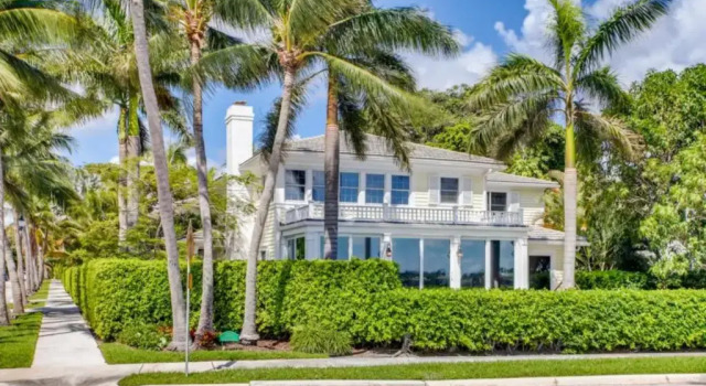 Коттедж с 4 комнатами Villa Dolce Vita - Luxuriate in Sweeping Intracoastal Views of Palm Beach