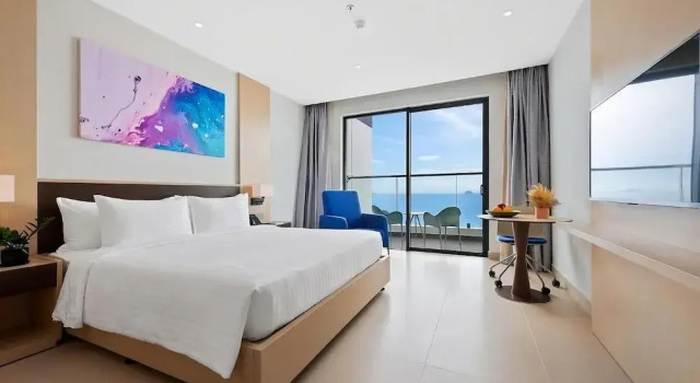 Двухместный номер Premier с балконом и рядом с пляжем The Lagoon Cam Ranh-Your Perfect Getaway