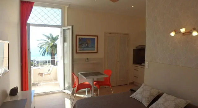 Студия с видом на море Residence Veles Plage