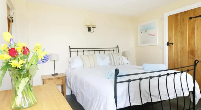Dozmary Pool Barn, Забронировать Отель Отели Корнуолл 4 звезды, 4*