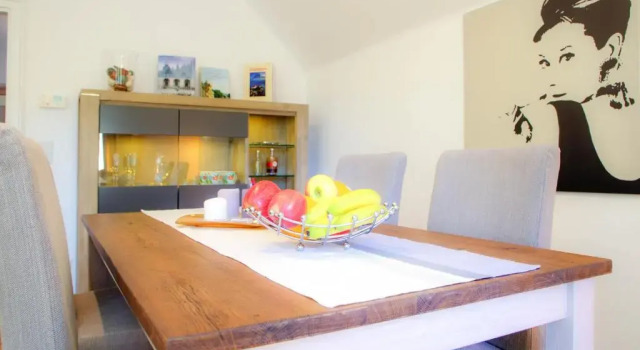 Apartment Villa Leopoldskron, Забронировать Апартаменты/квартира Апартаменты Окрестностей Зальцбурга, рядом с Mozart's Residence, Апартаменты/квартира