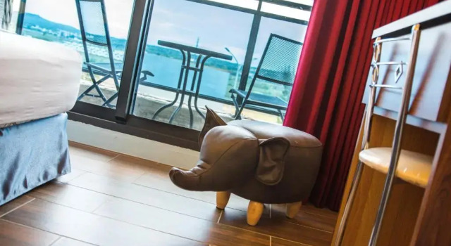 Четырёхместный номер Standard с балконом Sky Young Homestay