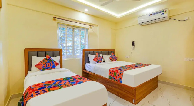 FabHotel Happy Home Stay, Rezervovat Hotel Hotely v Bangalore s parkováním, Parkování