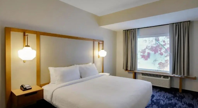 Номер Standard Fairfield Inn & Suites by Marriott Cortland, NY