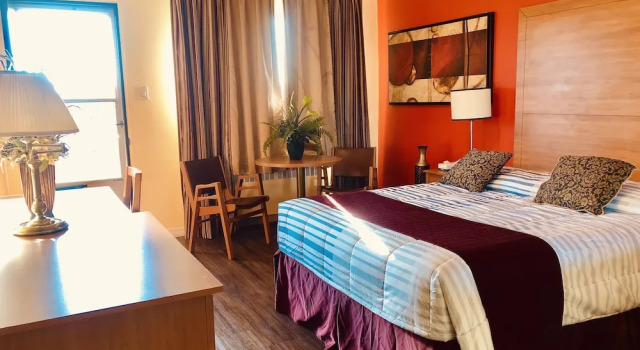 Двухместный номер Standard Martins Inn