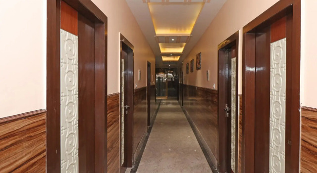 Collection O 76663 Vitthal International