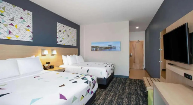 Четырёхместный номер Standard La Quinta Inn And Suites Dulles Airport