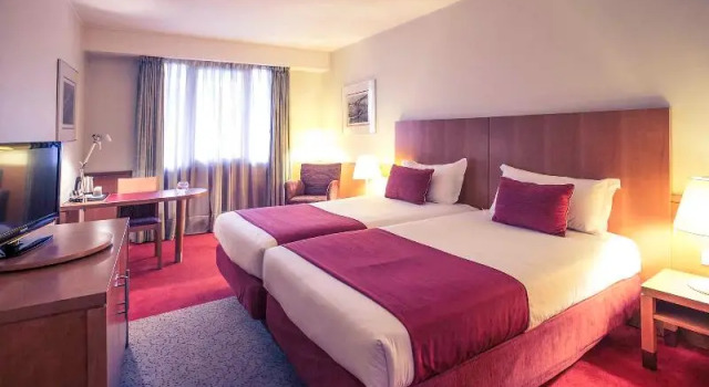 Одноместный номер Standard Hotel Mercure Porto Gaia