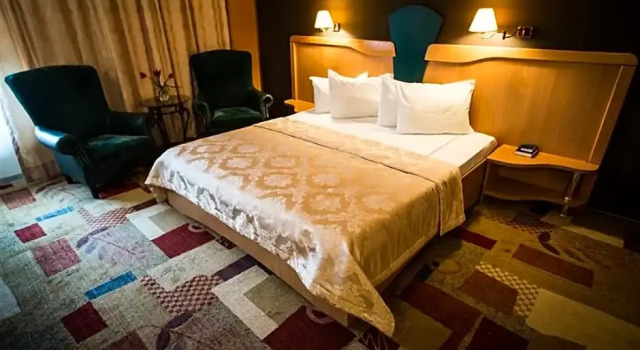 Номер Business Ambassador Hotel
