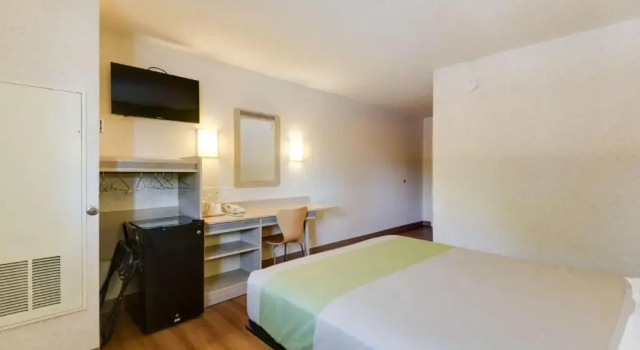 Двухместный номер Standard Motel 6-Statesville, NC