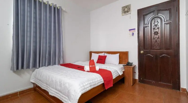 RedDoorz near Tan Huong Market, Забронировать Отель Отели Хошимина 3 звезды, 3*
