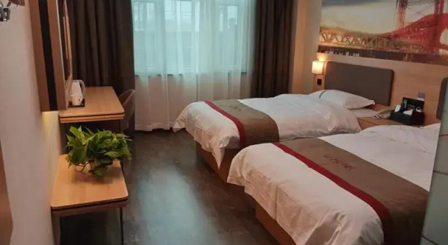Thank Inn Hotel Luoyang Lianhuo Expressway Luoyang Mengjin Xiazhankou, Rezerwuj Hotel Mengjin Luoyang