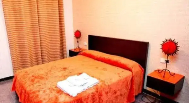 Hotel Lloc d'Omm, Забронировать Отель Ульдекона Дельта Эбро