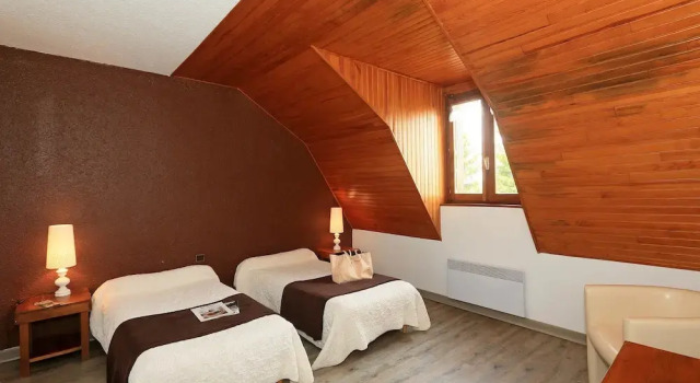 Hôtel la Randonnée, Book Hotel Hoteller i Rhône-Alps med parkering, Parkering