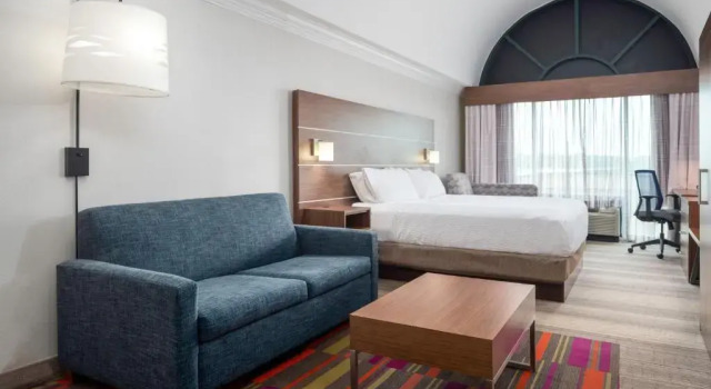 Люкс Holiday Inn Express & Suites Macon - I-475 by IHG