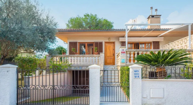 North House, Book Vacation Home Muro Majorca