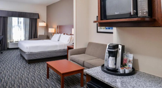 Люкс Holiday Inn Express & Suites York by IHG
