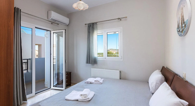 Апартаменты с 3 комнатами с видом на море Helenas Aparthotel , Scaleta