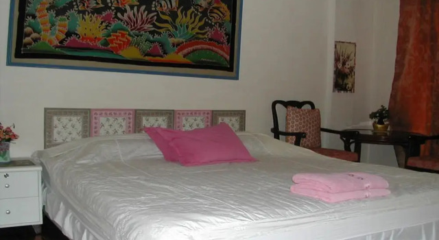 Люкс с балконом Hua Hin Tour Guesthouse