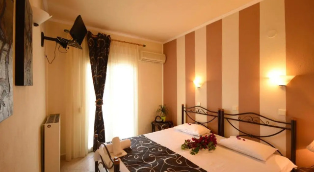 Студия House Blerina - Beachfront Double Sarti Getaway