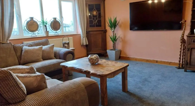 3-bed Apartment in Lowestoft With sea Views, Varaa Huoneisto Asunnot kohteessa Merseyside, Huoneisto