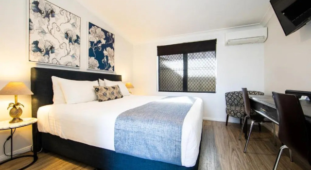 Номер Standard New England Motor Lodge