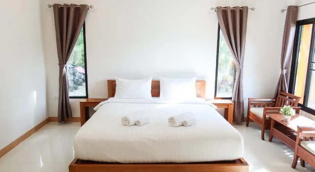 Baan Klang Suan Resort, Boek Resort Lang Suan 