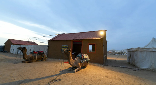 OYO 24582 Friends Desert Camp And Resort, Rezervovat Lázně / Resort Kanoi Rajasthan