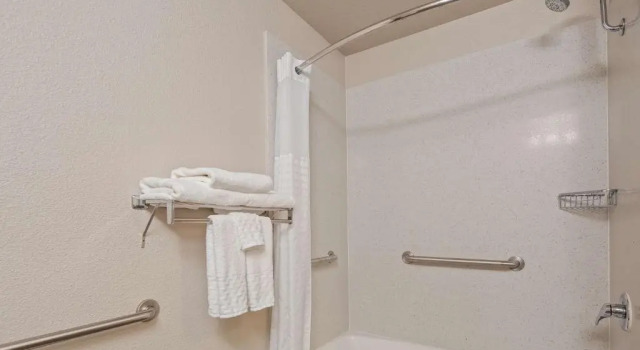 Номер Standard Best Western Plus Vineyard Inn