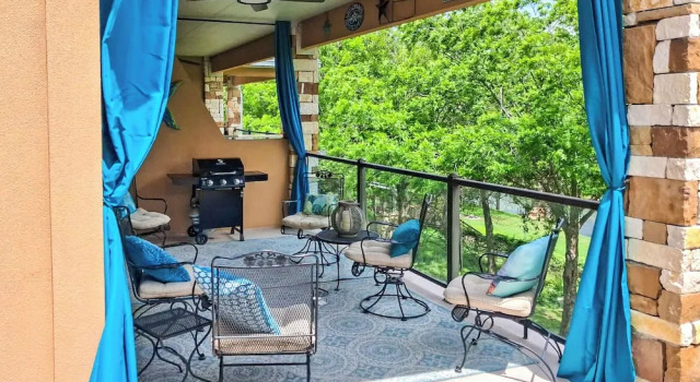 Апартаменты Direct Guadalupe River Access! Hill Country Condo