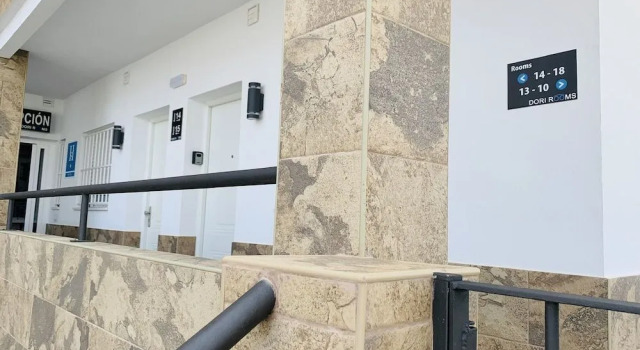 DORI ROOMS - Hostal, Забронировать Хостел Хостелы Тарифа, рядом с Castillo de Guzmán, Хостел