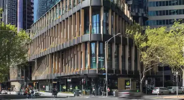 Highrise view 1king1Queen 2baths, Забронировать Отель Отели Мельбурна 3 звезды, рядом с Melbourne Sports Tours, 3*