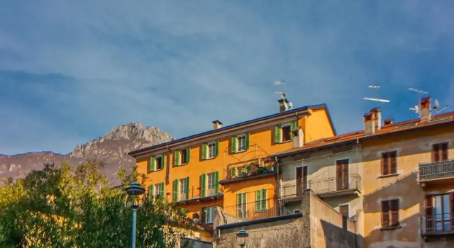Easy Welcome Aglaia Luxury Lake View Apartment, Prenota Appartamento Hotel a Como con parcheggio, Parcheggio