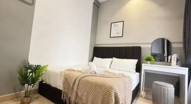 Двухместный люкс с 3 комнатами с видом на бассейн Piccadilly Greentown Premium Suites by IWH Suites