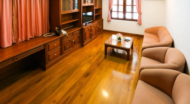 Villa de nimman, Забронировать Вилла Коттеджи Чиангмай, рядом с Chiangmai Ram Hospital, Коттедж
