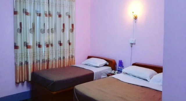Zay Yar Thein Gi Hotel, Rezervovat Hotel Popa Mandalay