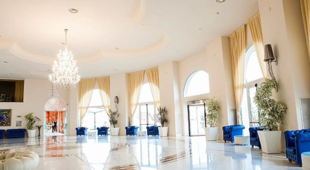 Grand Hotel Italia, Varaa Hotelli Cluj-Napoca Cluj