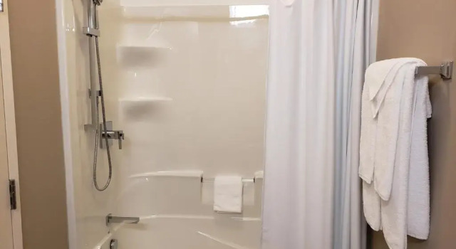 Номер Standard Super 8 by Wyndham Mont Laurier