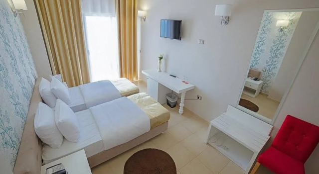 Sun Hotel, Rezerwuj Hotel Hotele w Durres County z parkingiem, Parking