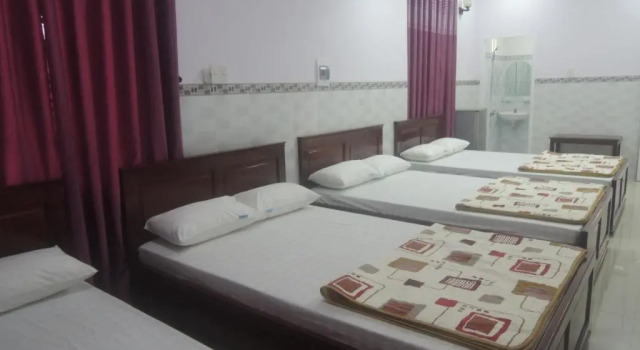 Кровать в общем номере 2001 Motel