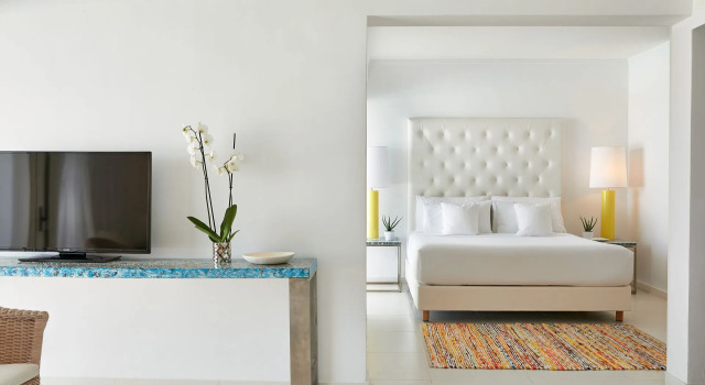 Люкс семейный Grand с видом на море Grecotel LUXME White