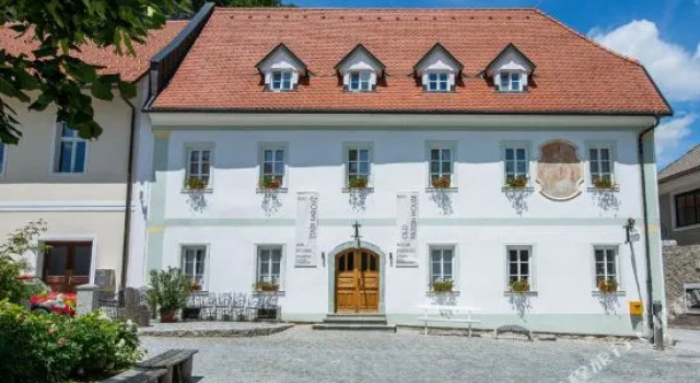 Old Parish House, Забронировать Отель Отели Гореньска 4 звезды, 4*