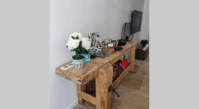 La maison de Marie, maison de ville 4 personnes, option chambre patio 2 pers supp, Rezerwuj Hotel Hotele w Camargue z parkingiem, Parking