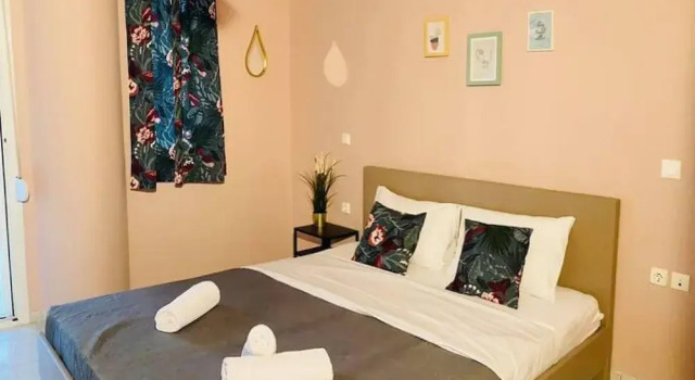 Relaxing 2 Bdr Apartment, Prenota Appartamento Hotel a Epiro con parcheggio, Parcheggio
