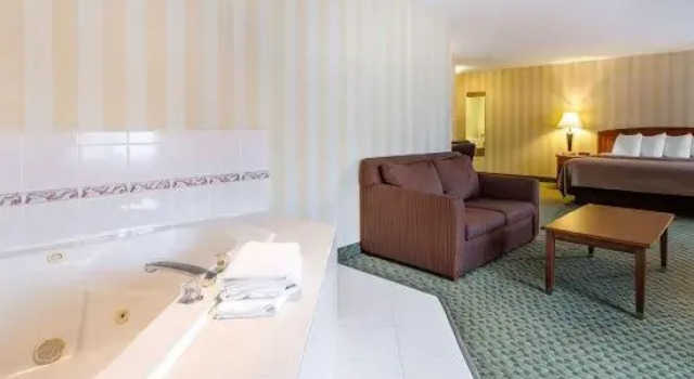 Люкс Quality Inn Colorado Springs Airport