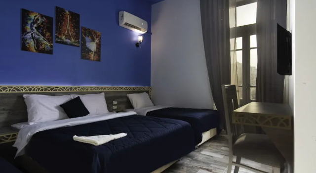 Четырёхместный номер Deluxe с балконом Australian Deluxe Hostel